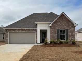 11401 Crystal Lake Dr, Gulfport, MS 39503