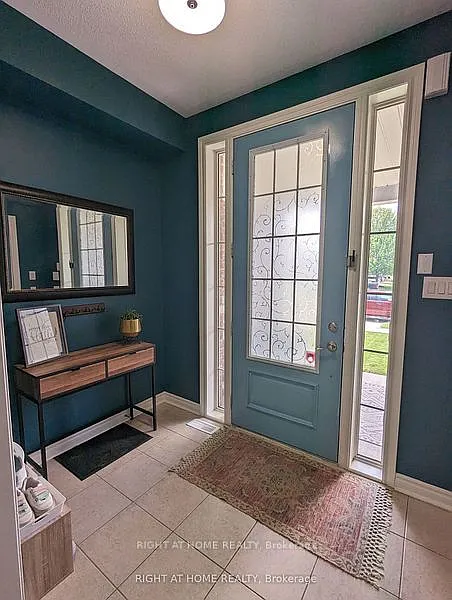 3 bed, $2,475 — Photo 4