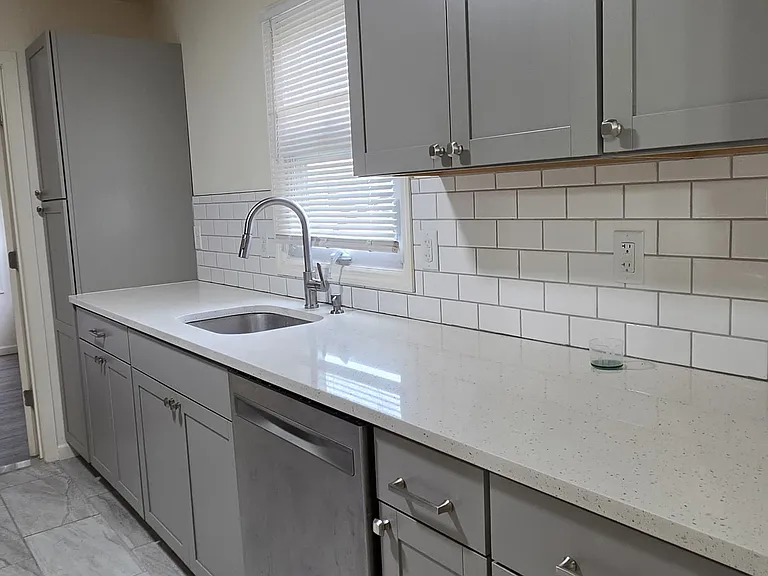 12 N Savoie St #1 — Photo 8