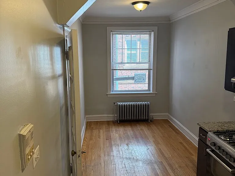 1508 W Fargo Ave — Photo 4