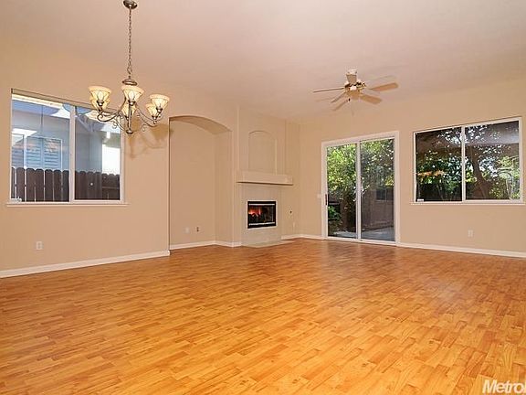 5th image of 170 Eastbrook Way