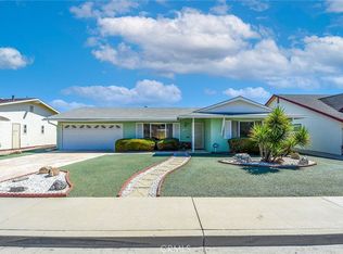 610 Mount Hood Dr, Hemet, CA 92543