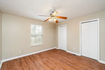 422 Cedar Ave #B — Photo 16