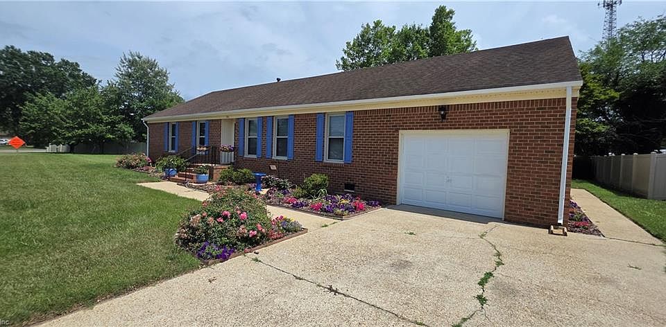 1st image of 725 Luray Ter