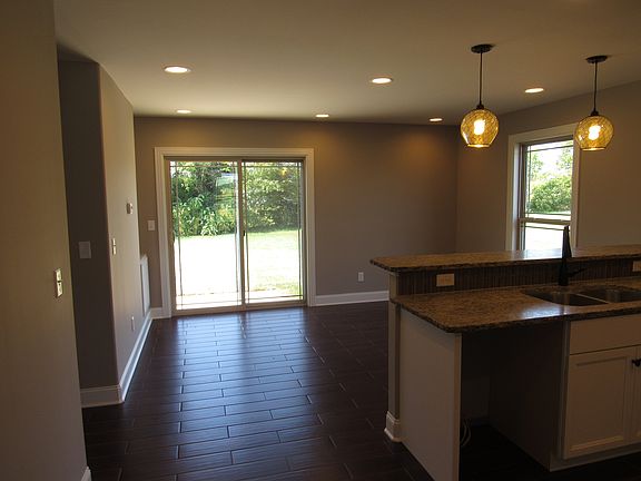 4th image of 4022 Cadillac Ave
