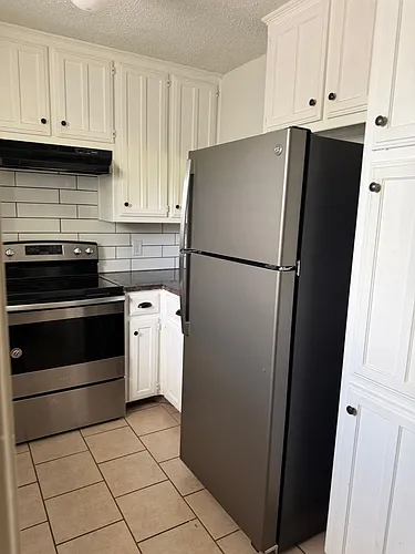 224-238 Zuni Dr Photo 1