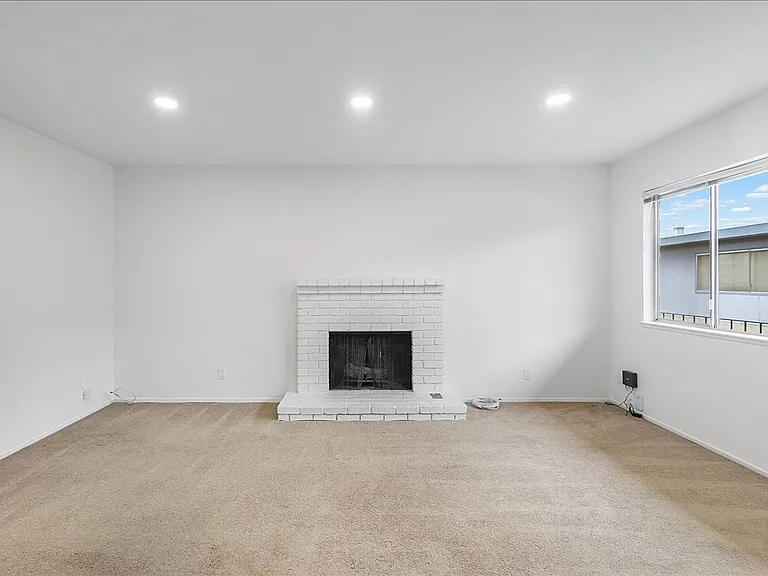 3225 Briggs Ave #F - 2 bedroom / 2 bathroom — Photo 4