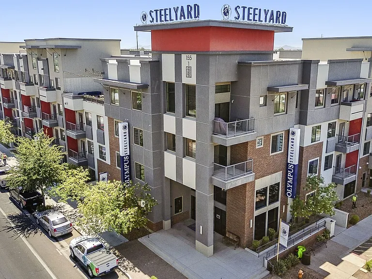 Olympus Steelyard — Photo 40