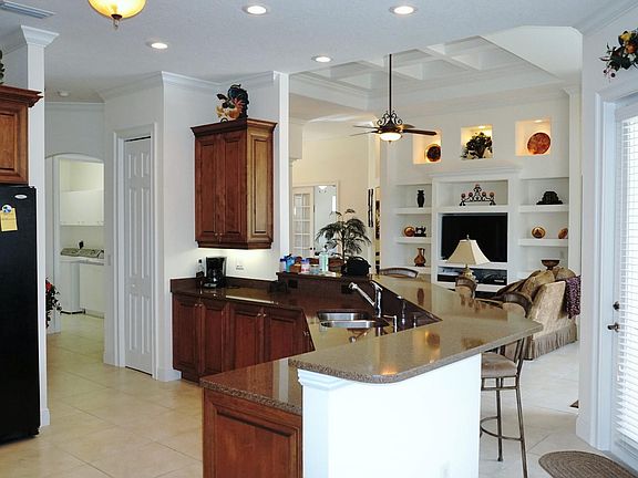 5th image of 5033 Bella Terra Dr