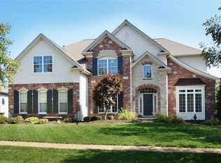 1107 Ridgeway Meadow Dr, Ballwin, MO 63021