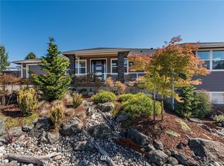 210 Water View Dr, Sequim, WA 98382