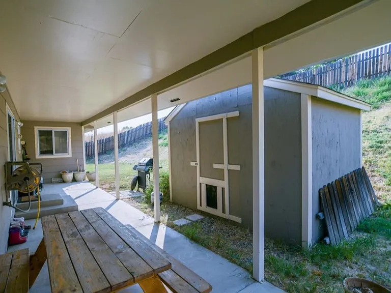 Pine Ridge Dr — Photo 13