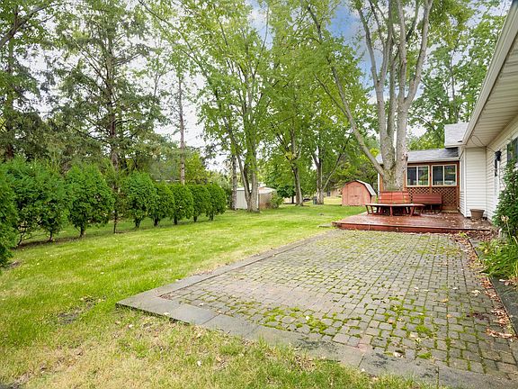 5th image of 442 Aberdeen Dr