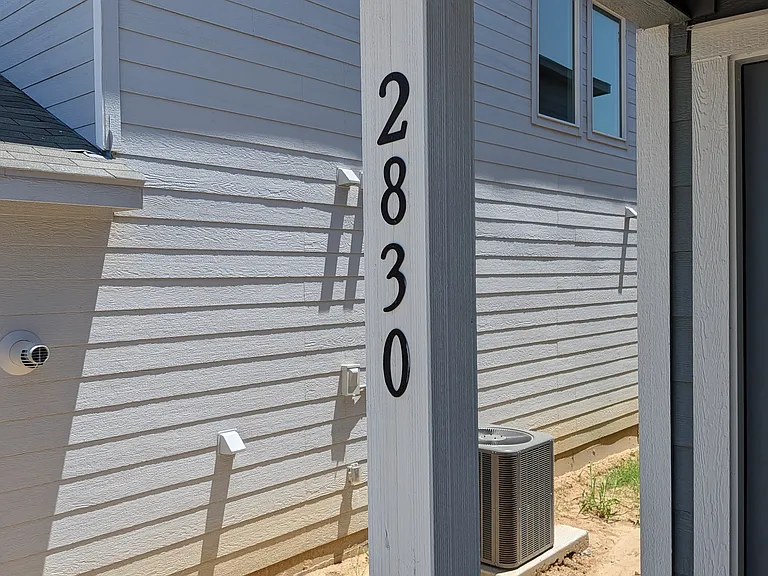 2830 Red Diamond — Photo 10
