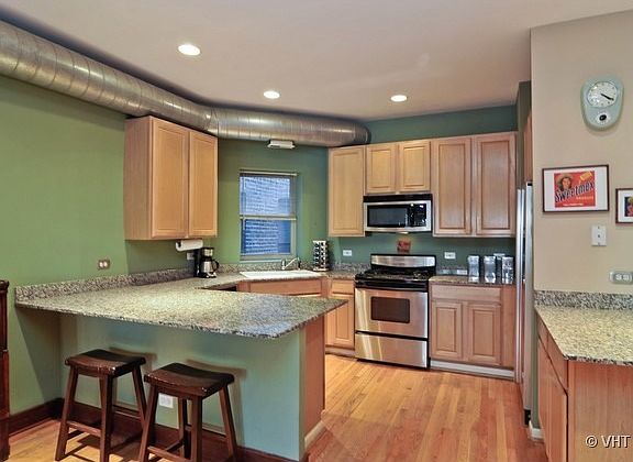3rd image of 1471 W Foster Ave #1