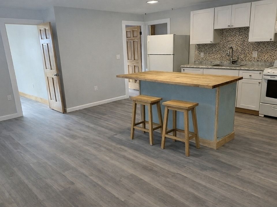 1st image of 40 Gordon Hill Rd #2B