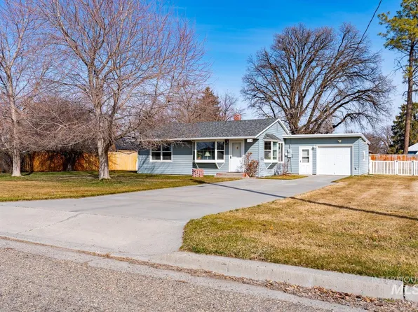 124 W McKinley St, New Plymouth, ID 83655