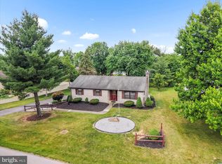 1 Pamela Dr, Mechanicsburg, PA 17050