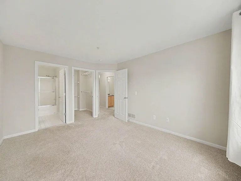 2738 Barclay Way — Photo 16