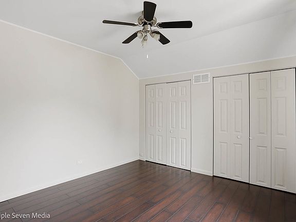 5th image of 27W119 Cooley Ave
