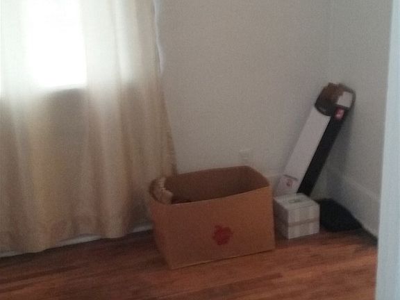 5th image of 614 E Park St