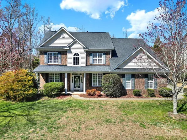 11000 King George Ln, Waxhaw, NC 28173