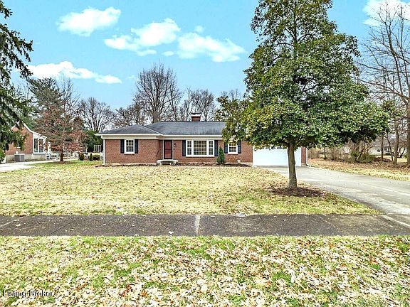 2nd image of 2 Narwood Dr