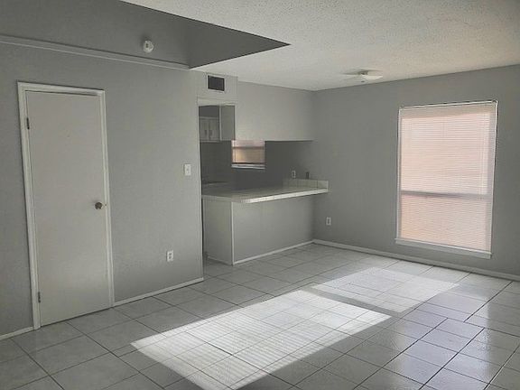 5th image of 6220 N 11th St #U30
