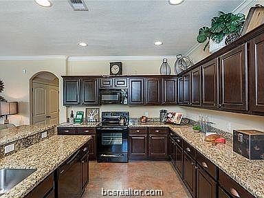 3rd image of 342 Newcomb Ln #342