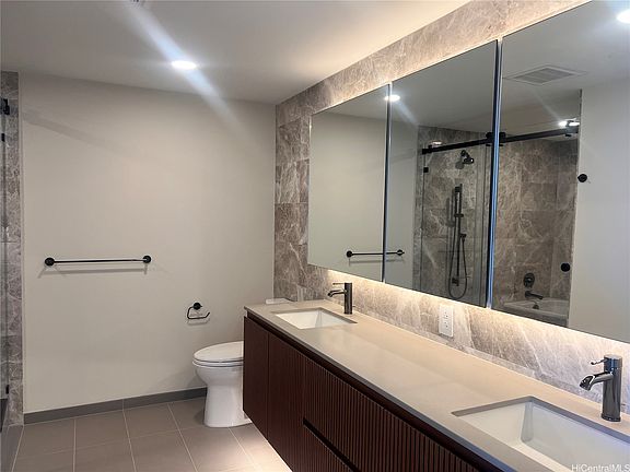 5th image of 333 Ward Ave #1501