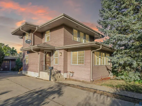 702 E 21st St, Sioux Falls, SD 57105