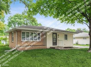 214 SE 9th St, Ankeny, IA 50021