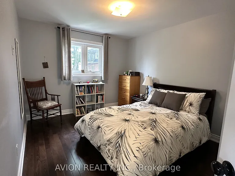 294 Warden Ave — Photo 15