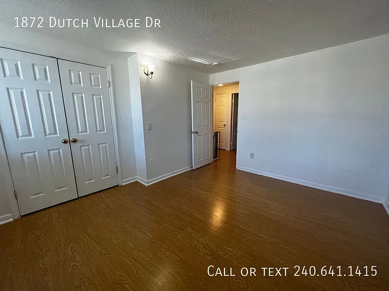 1872 Dutch Village Dr — Photo 8