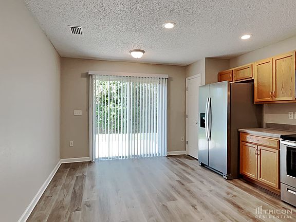 5th image of 11626 Brian Lakes Dr