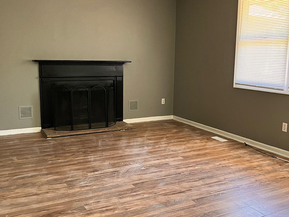 1st image of 113 Astrid Ln
