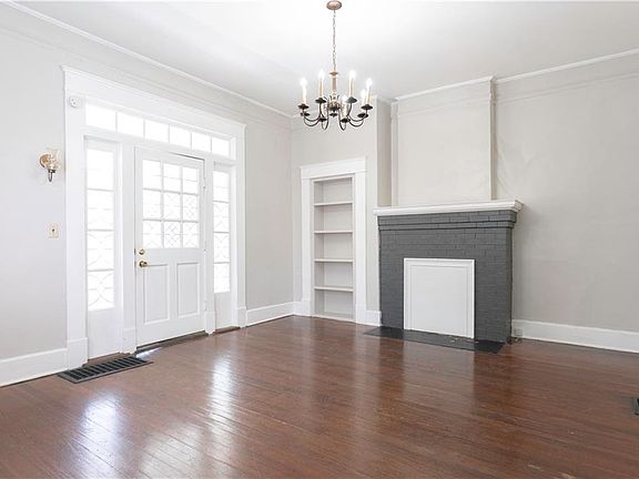 4th image of 185 Forest Ave NE APT B