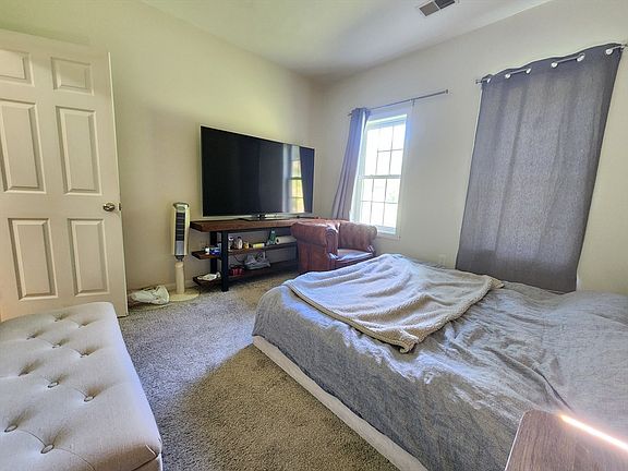 5th image of 365 Tilden Commons Ln #365