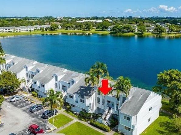 3425 NW 44th St APT 207