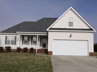 225 Atkins Place Cir, Fuquay Varina, NC 27526