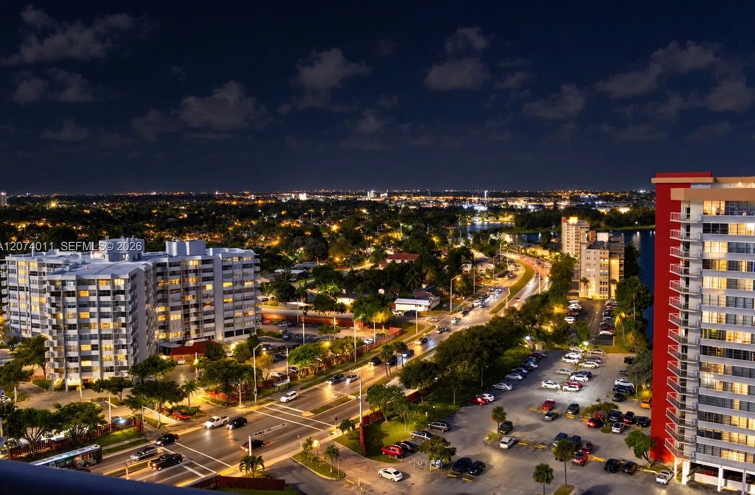 Buckley Towers Condo - Ea — Photo 1