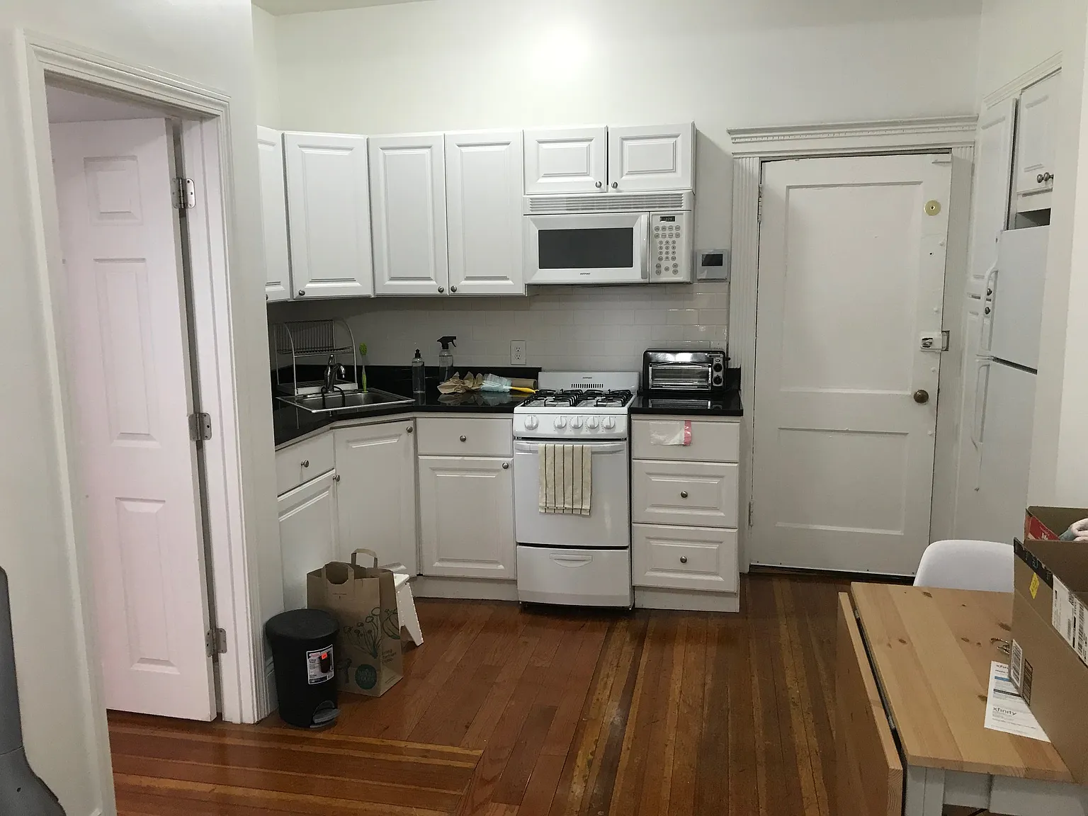 1 bed, 550 sqft, $2,800 — Photo 2