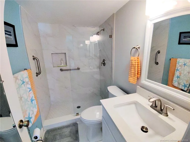 511 SW South River Dr #207 — Photo 27