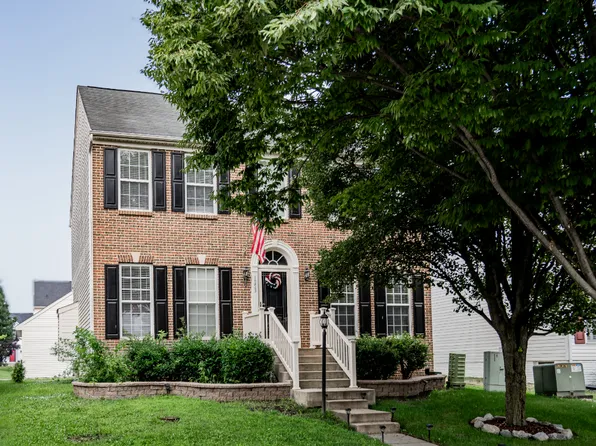 1353 N Fairfax Blvd, Ranson, WV 25438