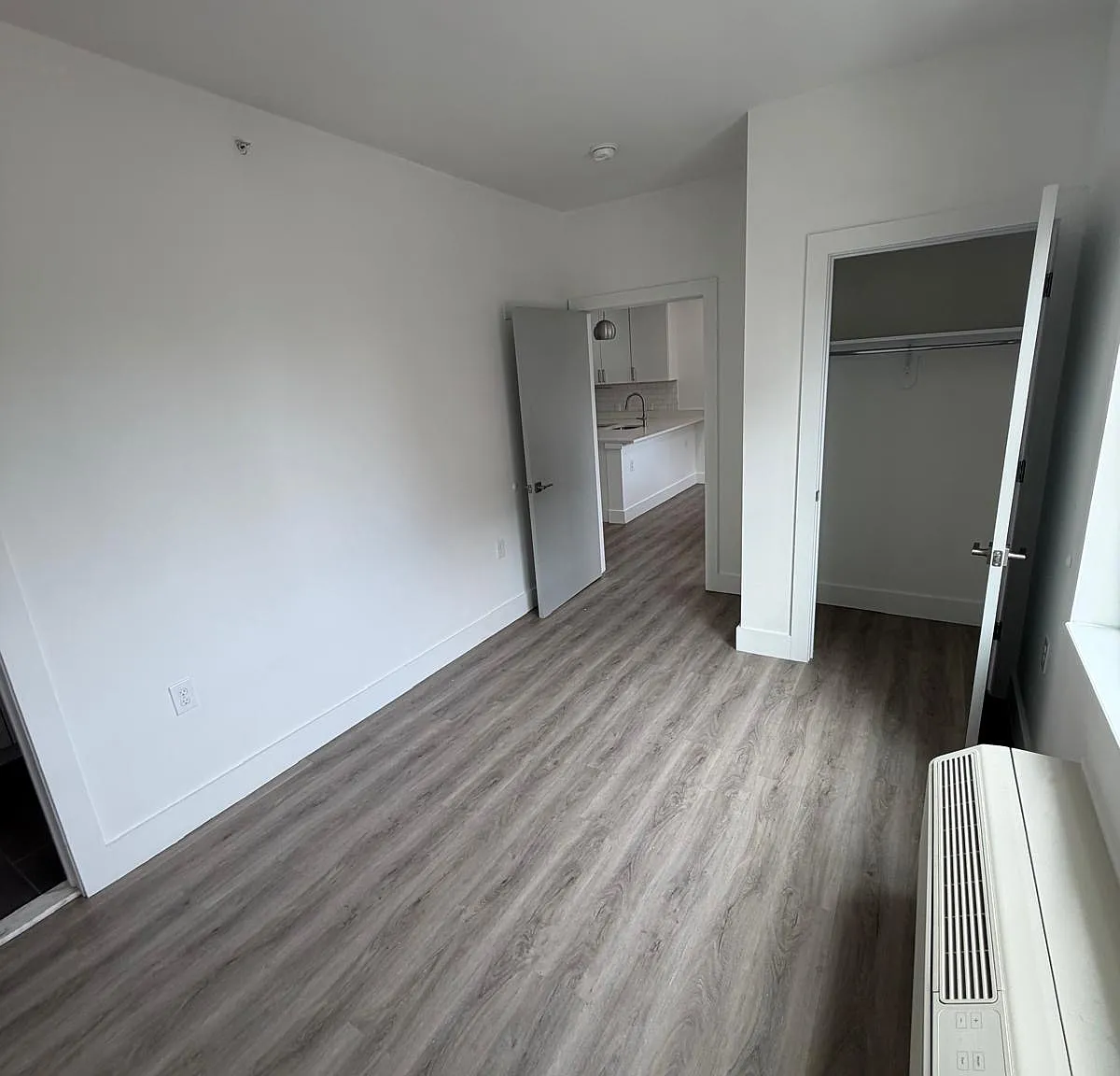 2 bed, $2,400 — Photo 3