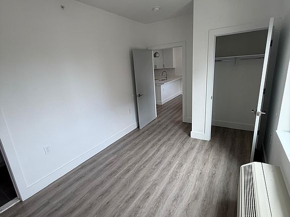 3rd image of 1125 Stuyvesant Ave