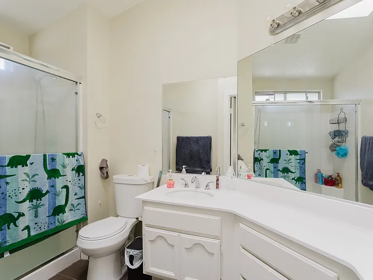 45041 Colleen Dr — Photo 22