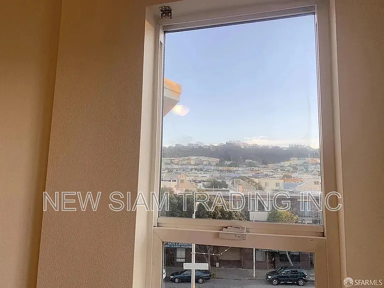 5810 Mission St #207 — Photo 7