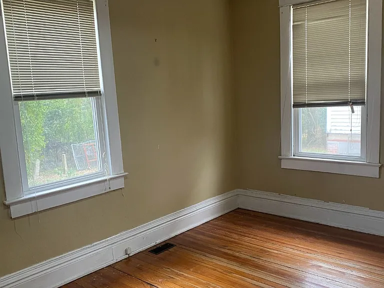 126 Bailey Cir #C — Photo 3