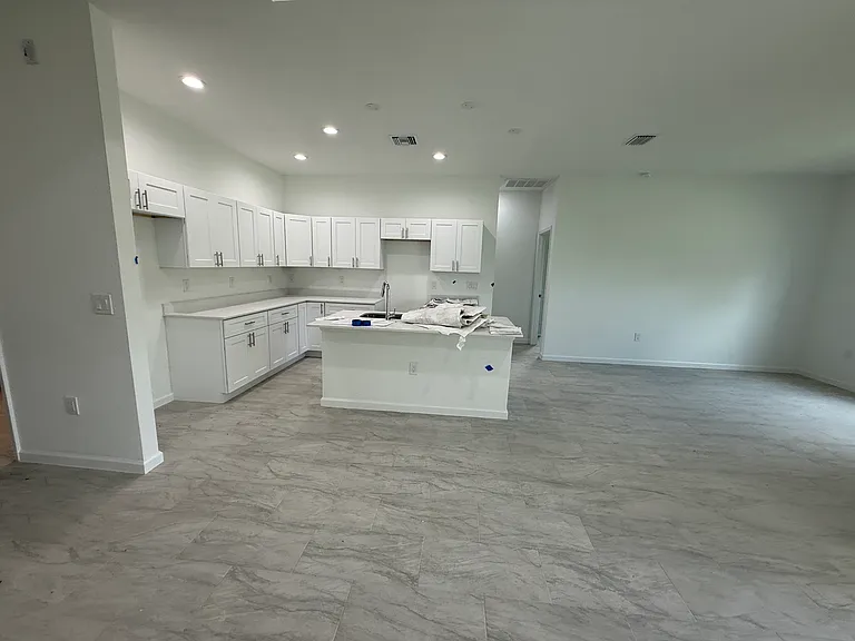 1180 Comfort Ln — Photo 4